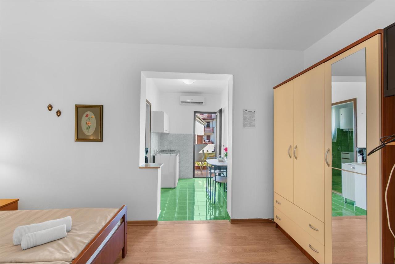 Apartments Villa Falcon Фунтана Екстериор снимка