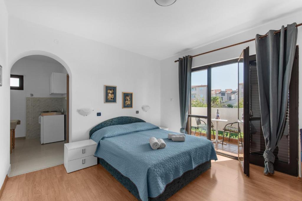 Apartments Villa Falcon Фунтана Екстериор снимка